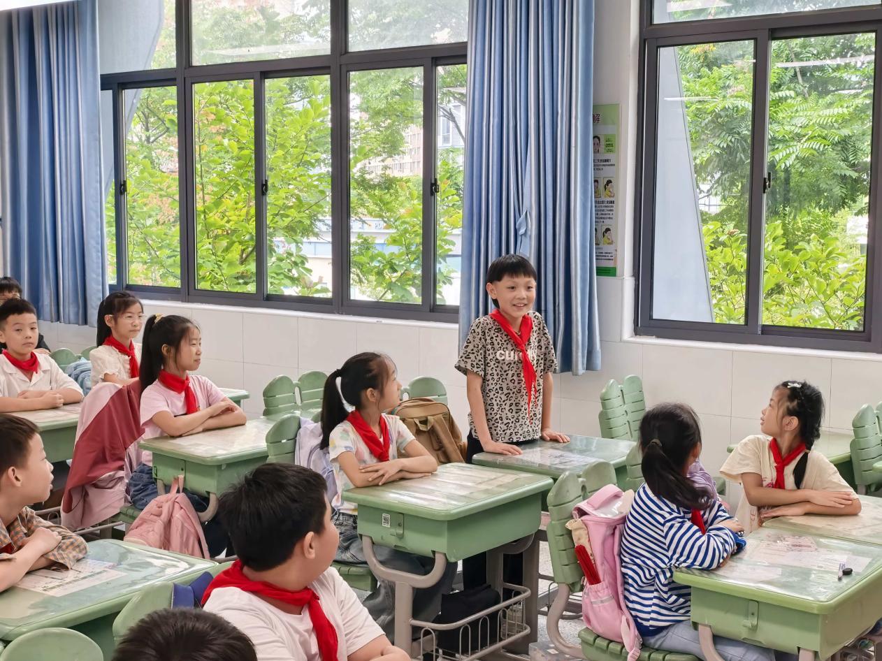 【正学丁三·德育】共育自然认知，昆虫课堂启智——南京市丁家庄第三小学第四期魅力家长进课堂(1)_html_m468441ef.jpg
