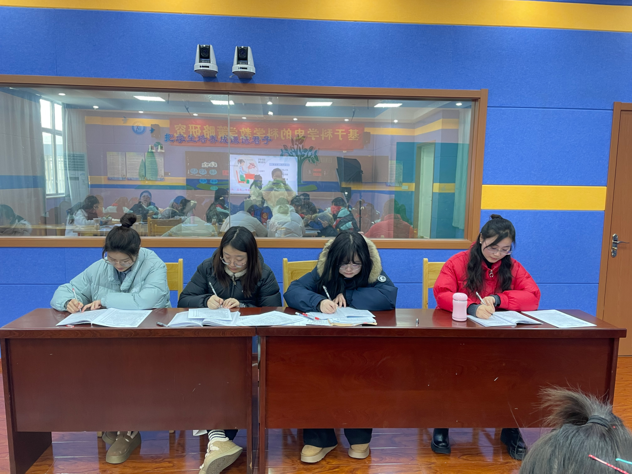 【正学丁三】教研促成长 谱写新篇章——丁家庄第三小学语文组校本研修活动侧记_html_63862151.png
