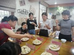 【生命迈幼.安全第一】“丰富膳食 快乐饺子”_html_369edcdb.jpg