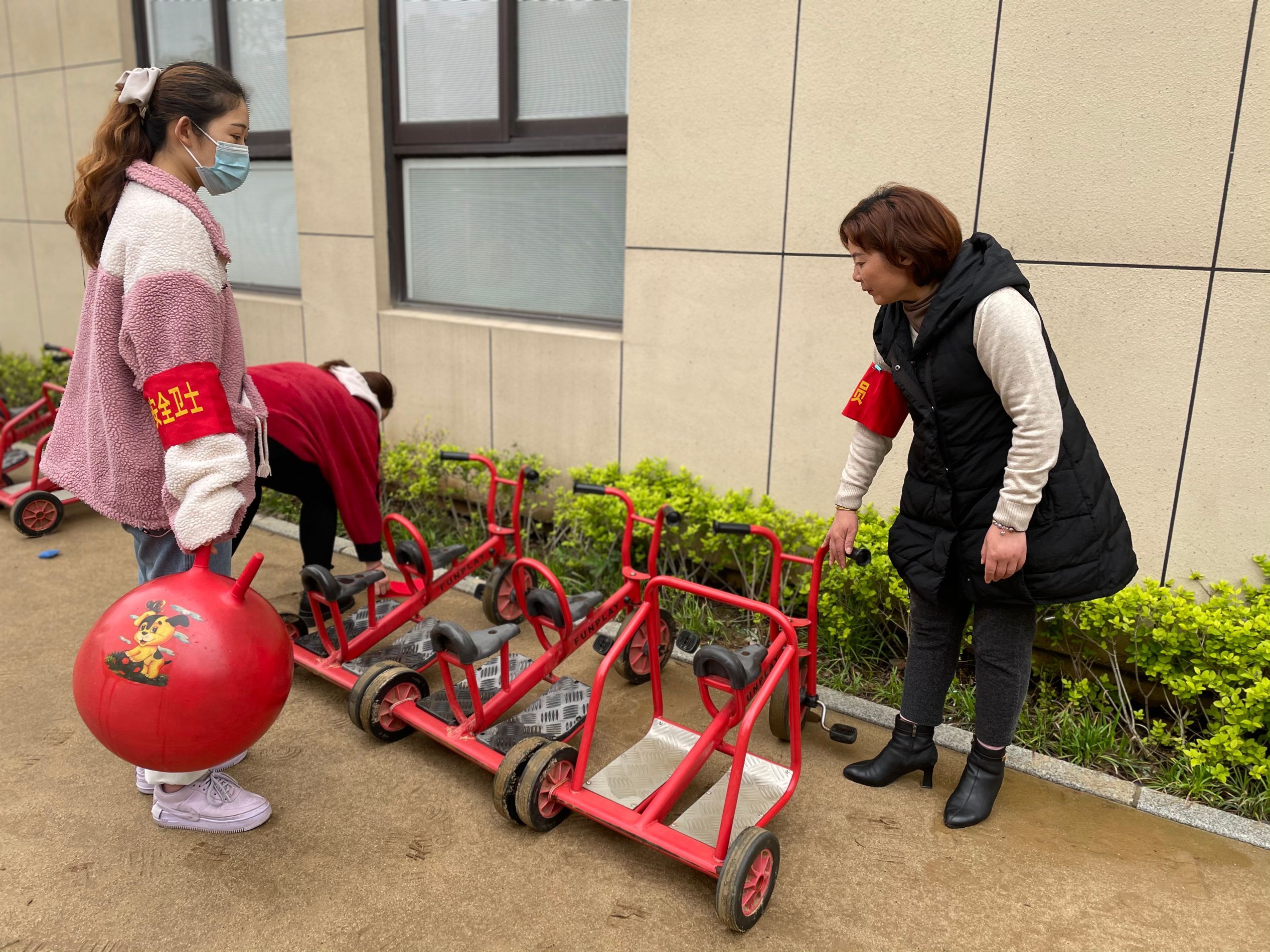 2021.4.6 柳兰芳 4.2安全大检查报道_html_m598239b2.jpg