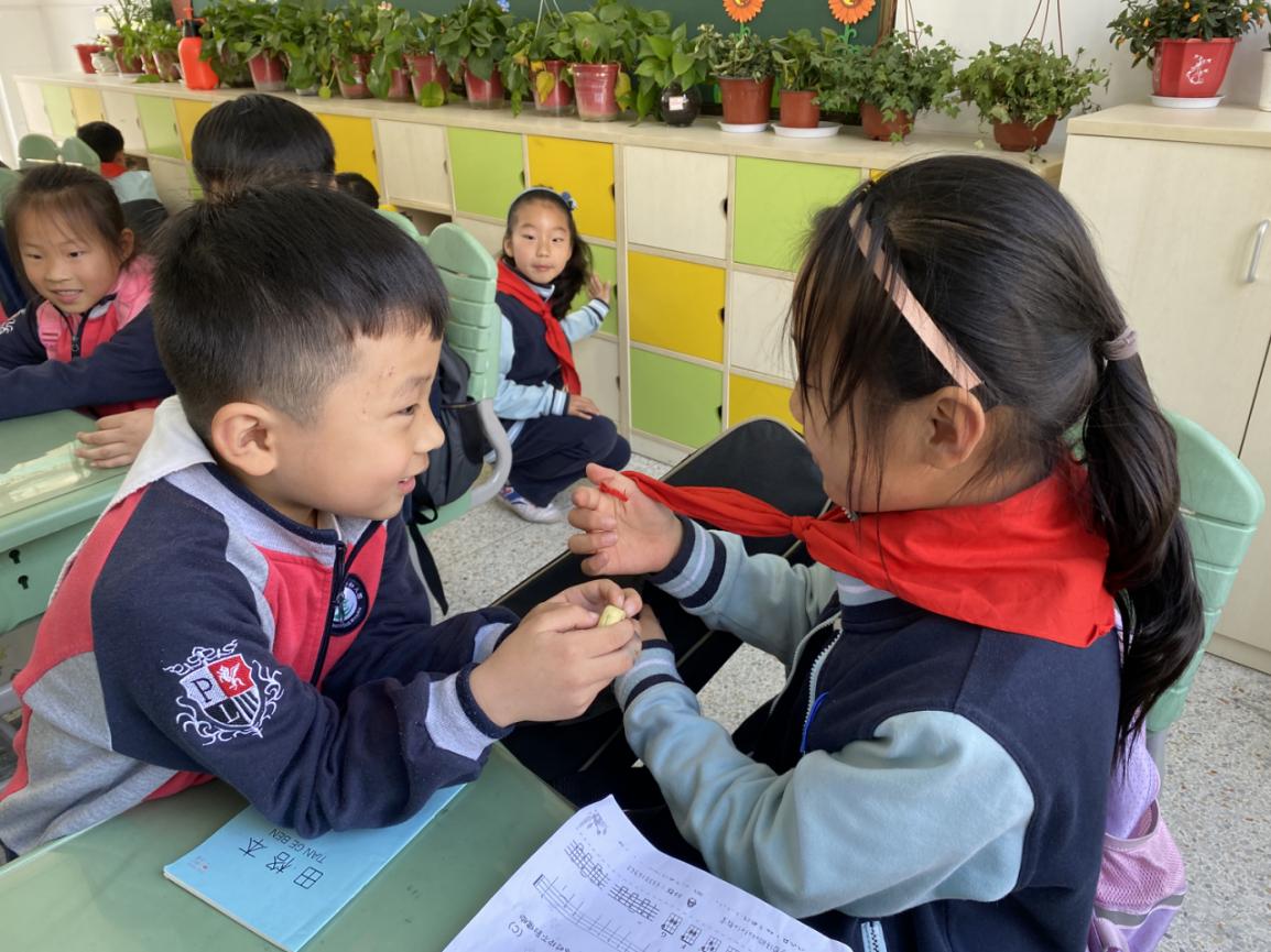 参观小学新闻稿(1)_html_m73c7b3be.jpg