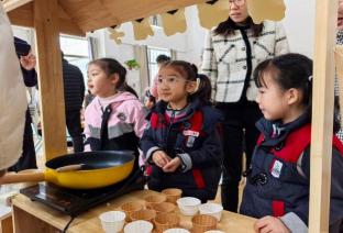 2024.11.20刘嘉琪【生命迈幼·臂膀守护】遇见金色秋天，乐享美食盛宴——记迈幼瑜憬湾分园家长开放半日活动_html_m272c31a1.jpg