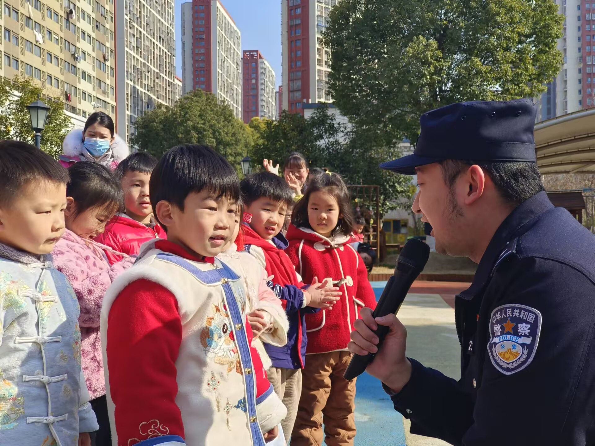 开学报道_html_3b080947.jpg