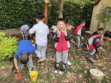 【生命迈幼·校园新闻】“心”相遇“爱”相伴——迈幼一园中班家长开放日活动_html_4cd3c7d0.jpg