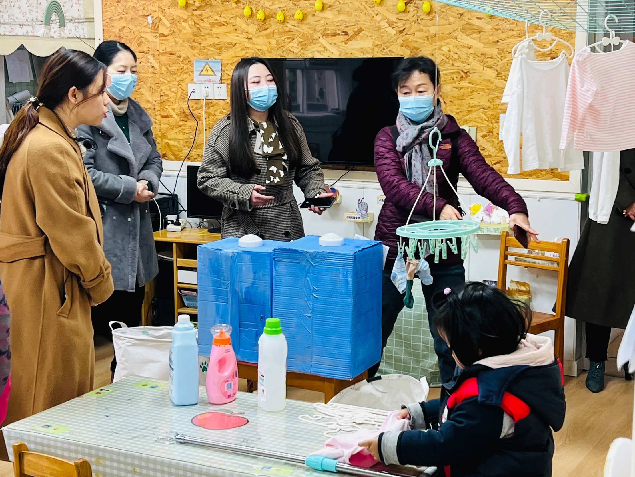 迈皋桥幼儿园迎接省课程游戏化专项视导(1)(1)(1)_html_76e76657.jpg