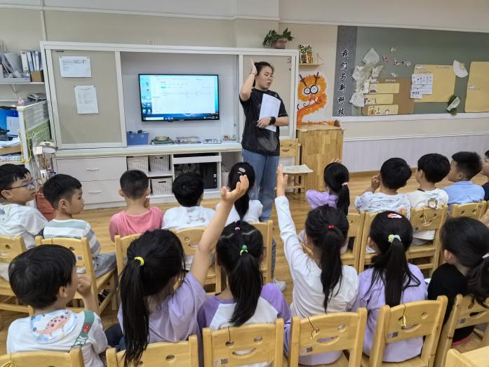 【生命迈幼 幼小衔接】深度体验·走进小学课堂 ——迈幼三园大班第二次参观小学_html_m34f4390b.jpg