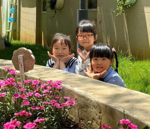 【生命迈幼·童年畅玩】趣玩春天，留住我的春天_html_36e9076c.jpg