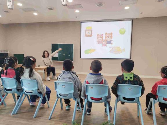 【生命迈幼·教育教学】赛课展风采，磨砺见成_html_m44dcdc99.jpg