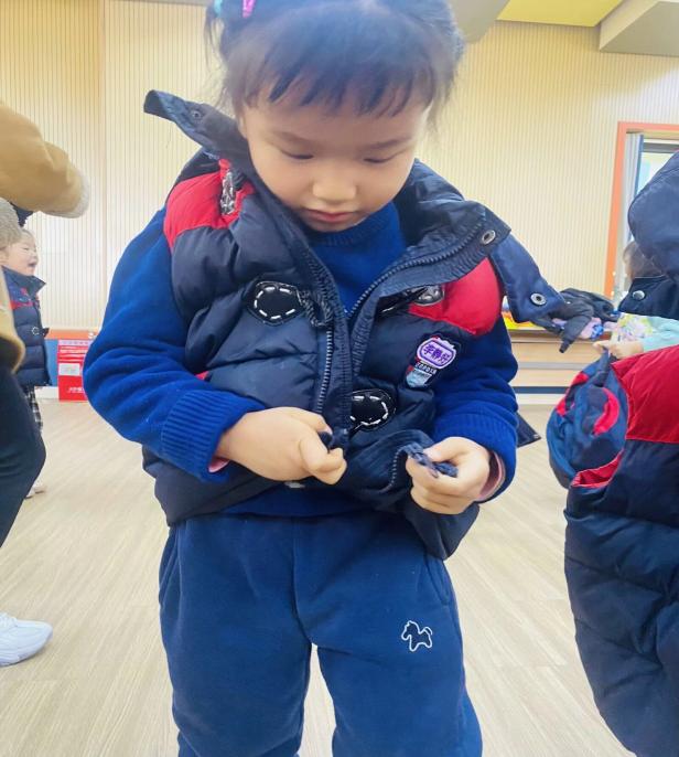 8.【生命迈幼&middot;卫生保健】生活小能手 自理我最棒--幼儿自理能力评比_html_m272a9f31.jpg
