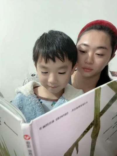 【生命迈幼 相伴互助】家园同心  育见未来-迈幼三园家长互助团暨大班亲子共读、阅读漂流活动_html_m4f08c416.jpg