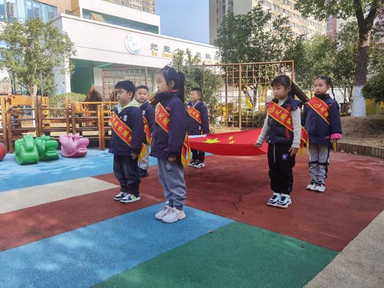 小班家长半日_html_76c03539.jpg