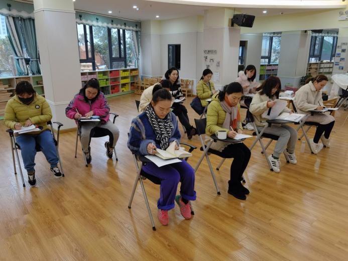 引领示范，共同成长_html_m700749c6.jpg