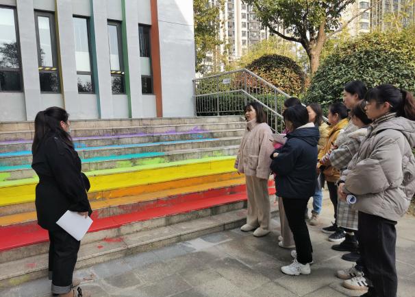 202112.9【生命迈幼&middot;教学动态】“戏”动童年 “域”见美好_html_m32207da3.jpg