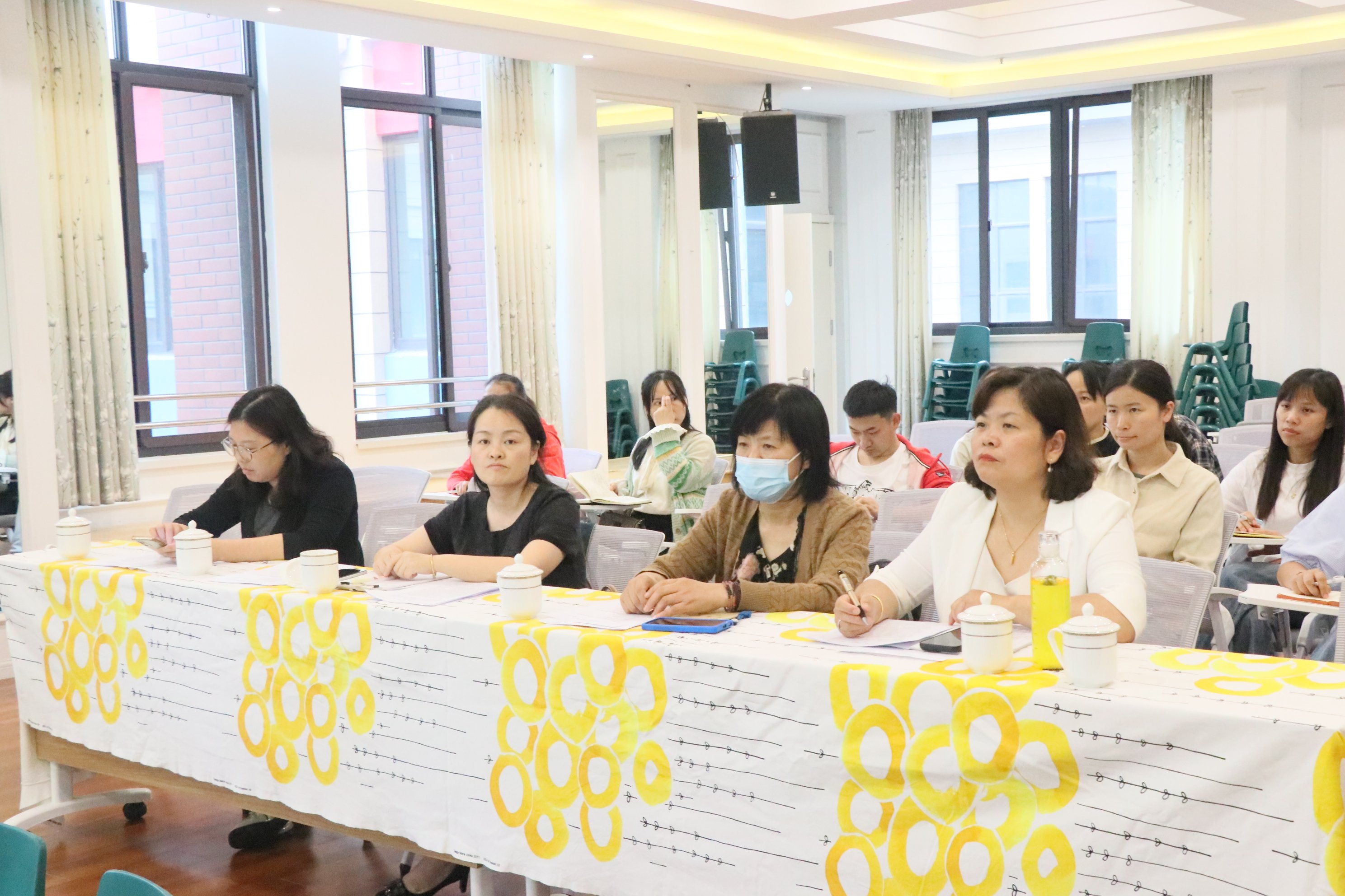 20230605新城赵青名师工作室教研_html_376648b9.jpg