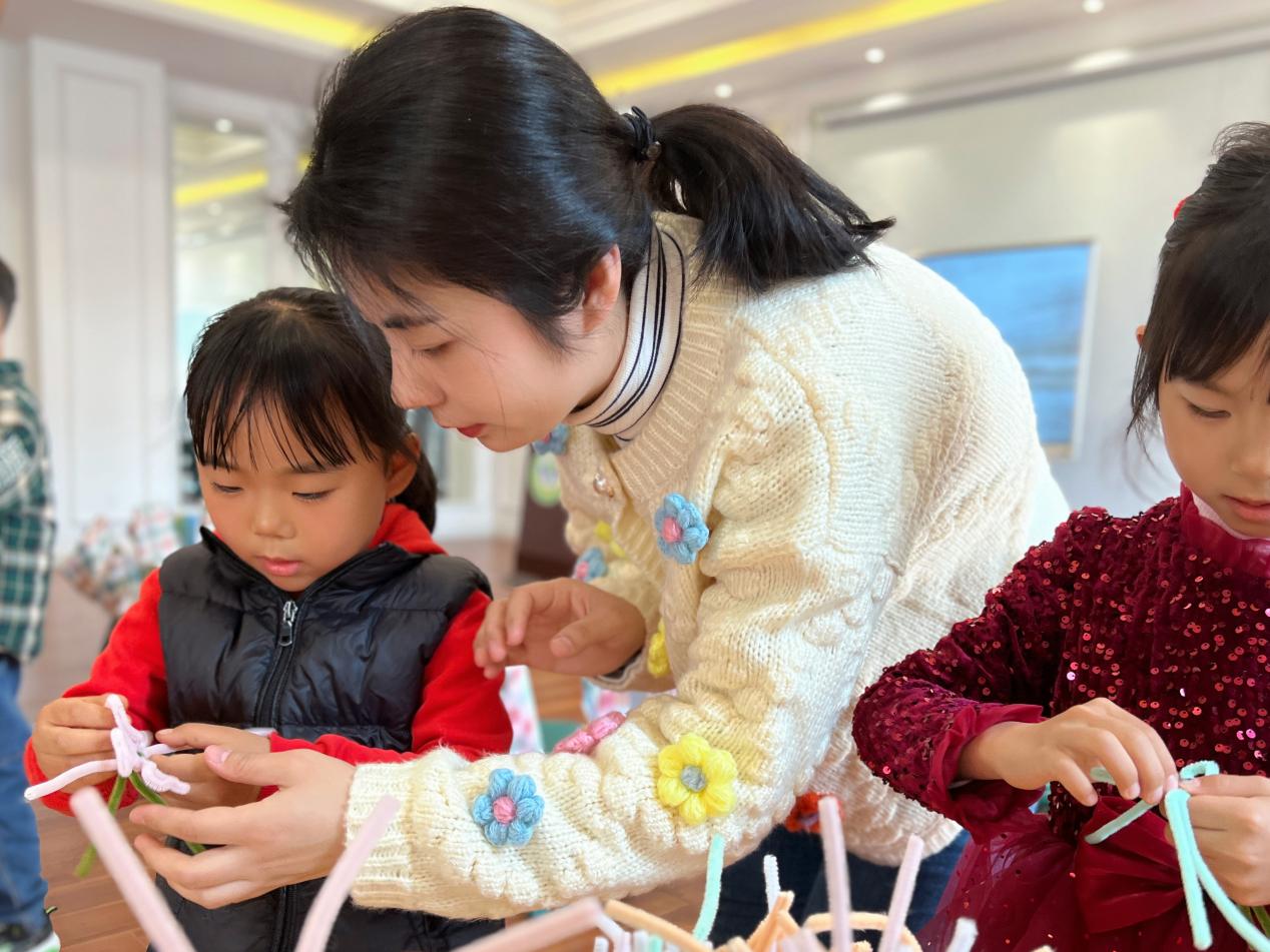 20240322新疆乌苏市教育参访团交流活动_html_m13493523.jpg