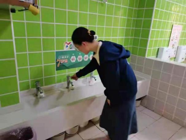安全第一_html_m21df8db3.jpg