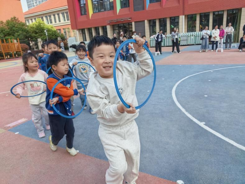 20250327【生活燕幼&middot;园区动态】新城分园：课堂初体验，衔接共成长——晓庄小学老师进课堂活动_html_248cb9a3.jpg
