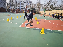 20250306【生活燕幼·年级组动态】燕幼中心园：小学初体验，衔接零距离——大班年级组参观小学活动_html_425baed.png