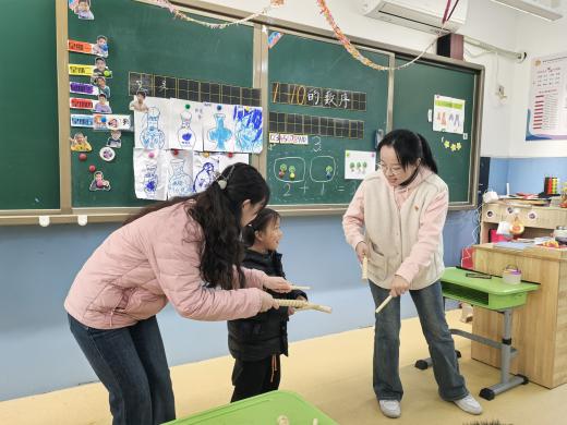 20250311【生活燕幼·党支部动态】“弘扬雷锋时代精神，凝聚行知先锋力量”——燕幼党员教师志愿者活动_html_m4366706e.jpg