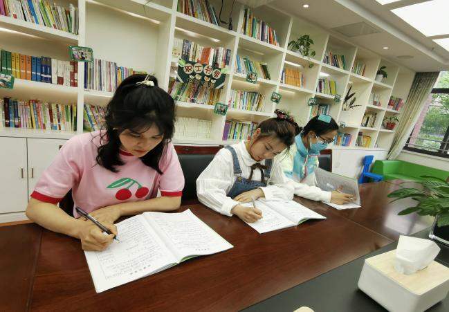 新建 DOCX 文档_html_mb93f745.jpg