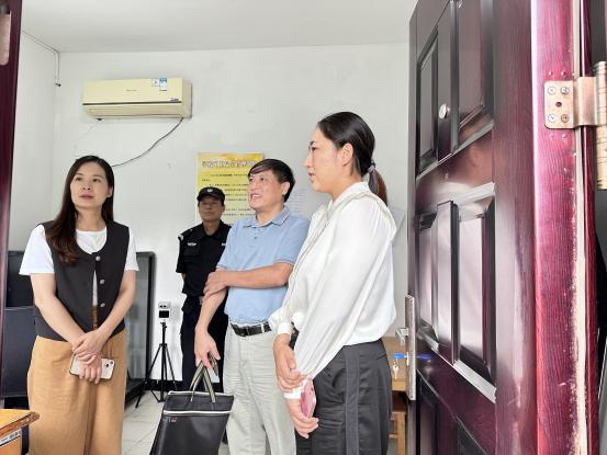 【生活燕幼·安全第一】中心园：守护安全，健康成长——八大部门联合安全大检查(1)_html_34a67870.jpg