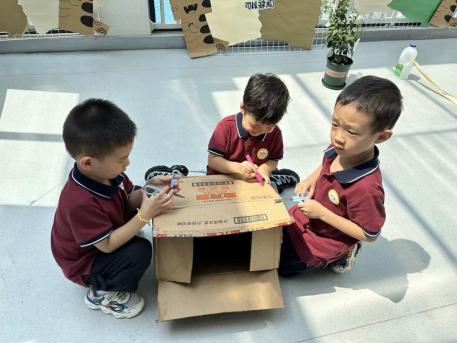 20230923 【生活燕幼&middot;园区动态】燕鸣苑分园：一场关于芦丁鸡的生命教育_html_767e03a9.jpg