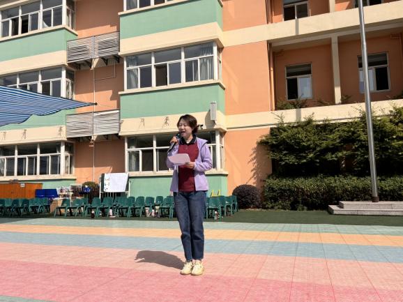 【生活燕幼·园区动态】下庙分园：“大手牵小手，球趣乐无穷”——小中班运动会_html_m527fff1f.jpg