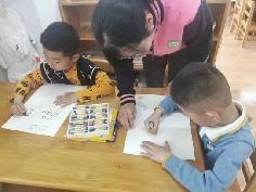 【生活燕幼·教研组动态】燕幼中心园“美”育童心，教研有“术”——美术组教研活动_html_6c68c65e.jpg