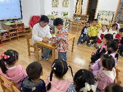 2023.4.14【生活燕幼·教研组动态】燕幼中心园：趣探科学，互促成长---科学教研组公开课活动_html_325de2c1.jpg