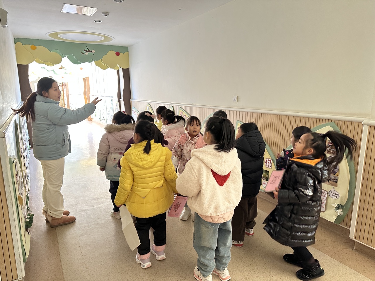 20231222【生活燕幼·年级组动态】下庙分园：“新岁序开，趣乐纷呈”——记第十次儿童陶研会_html_m31c7c154.jpg