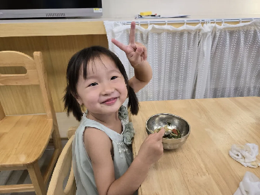 20251018【生活燕幼】“诞辰纪念行知先生 ,陶娃传承教育之光”——纪念陶行知诞辰134周年活动新闻稿_html_m785dae39.png