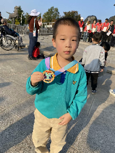 20241111“健康生活，悦享运动”——“悦跑·悦健康”2024年第一届亲子MINI马拉松活动_html_2aec66e5.png