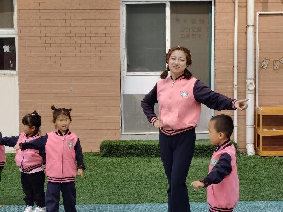 20220513祥和园区幼儿早操评比活动_html_m65c436c8.jpg