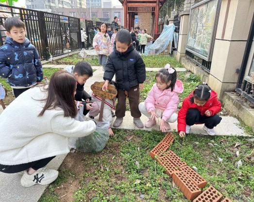 20240618大班家长进校园活动_html_m2fe81b41.jpg