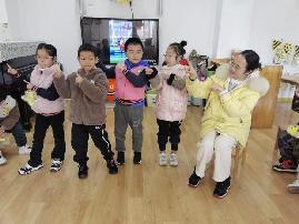 【生活燕幼·园区动态】燕幼中心园雨水时节，润物无声——大一班雨水节气活动_html_m1a537697.jpg