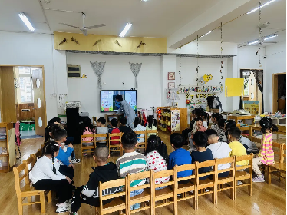2023.10  传经典 承文化 润童心——南京特殊教学学院走进幼儿园 大班组 - 新闻_html_6b60526f.png