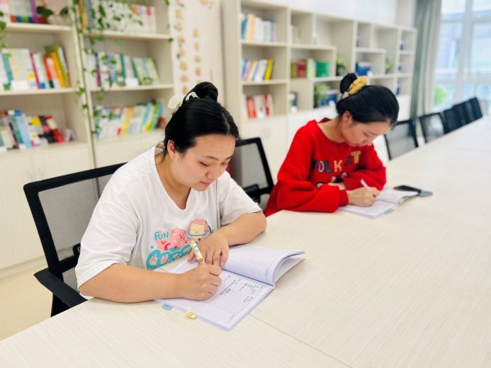 20231019【生活燕幼·园区动态】燕鸣苑分园：立足区域，以研促教——科学组教研活动_html_2a6e02ff.jpg