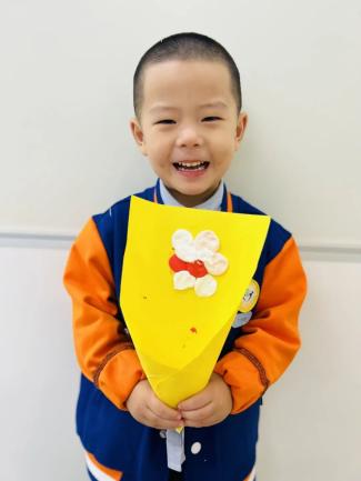 20231023【生活燕幼·园区动态】燕鸣苑分园：“爱满重阳 孝润童心”——重阳节活动_html_10ce799b.jpg