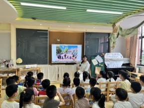 20250625【生活燕幼·年级组动态】新城分园：童心筑梦 快乐启航_html_2b6f3874.jpg