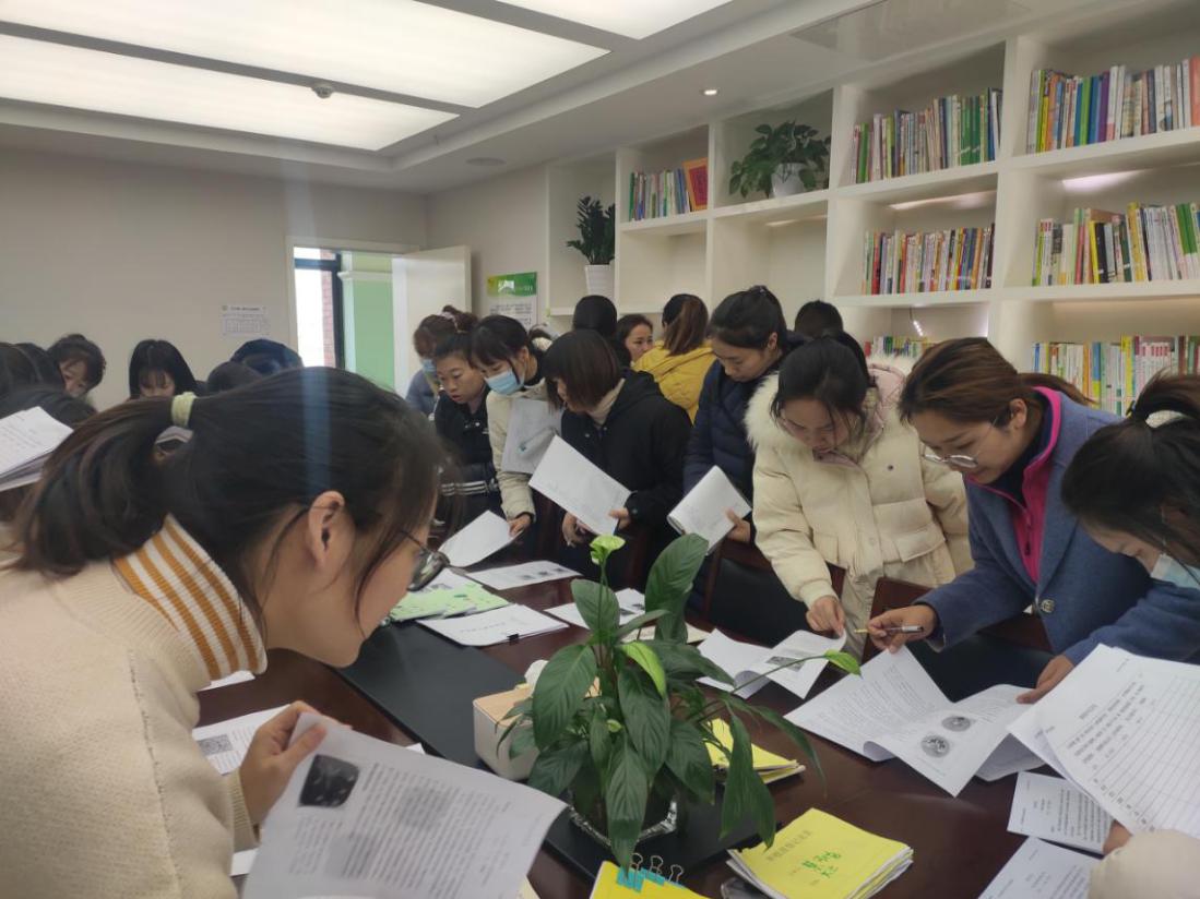 园区动态2_html_65357009.jpg