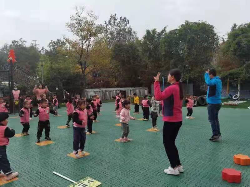 年级组动态_html_m70b2c678.jpg