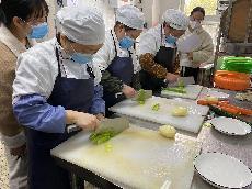 2023.3.31 燕幼中心园 厨房技能比赛_html_m5634fce5.jpg