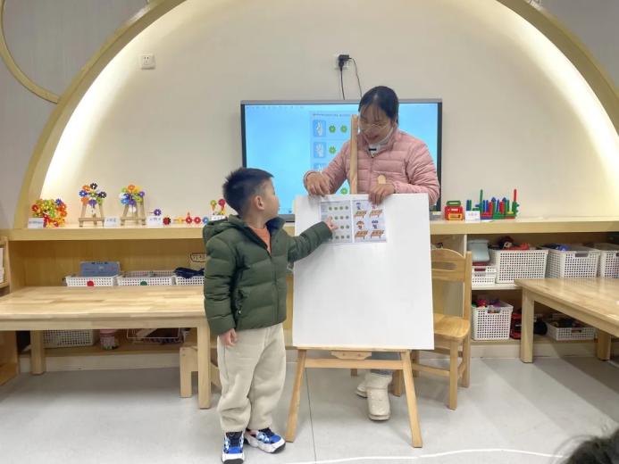 20231215【生活燕幼·园区动态】“督有力量，导有方向”——12月科学实施幼小衔接专项督导检查_html_m75039241.jpg