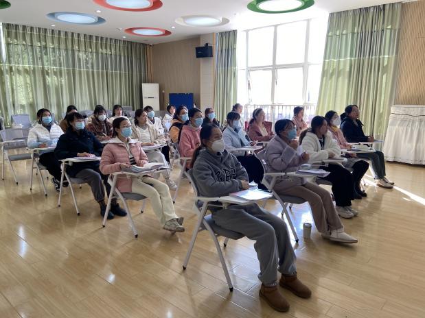 【生活燕幼·园区动态】下庙分园：“聚焦课程，助力成长 ” ——项目课程系列活动二_html_56138f35.jpg