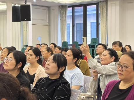 2025.9.25【生活燕幼·园区动态】新城分园：亲子关系 家园互动——栖霞区家校社协同育人风行讲师团活动_html_m3da16dfa.jpg