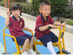 20240902 【生活燕幼&middot;园区动态】“邂逅初秋，‘幼’见美好”——开学第一天！_html_5fef7dc2.png