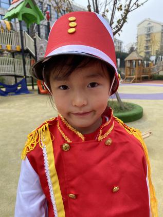 20201116【小仪式，大情怀】新城园区大一班升旗仪式_html_1dd735ae.jpg