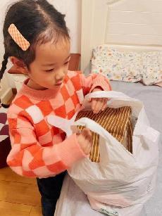 20230303燕幼中心园联合祥和雅苑社区开展“小小雷锋在行动”藏区儿童衣物募集活动_html_44d265f1.jpg