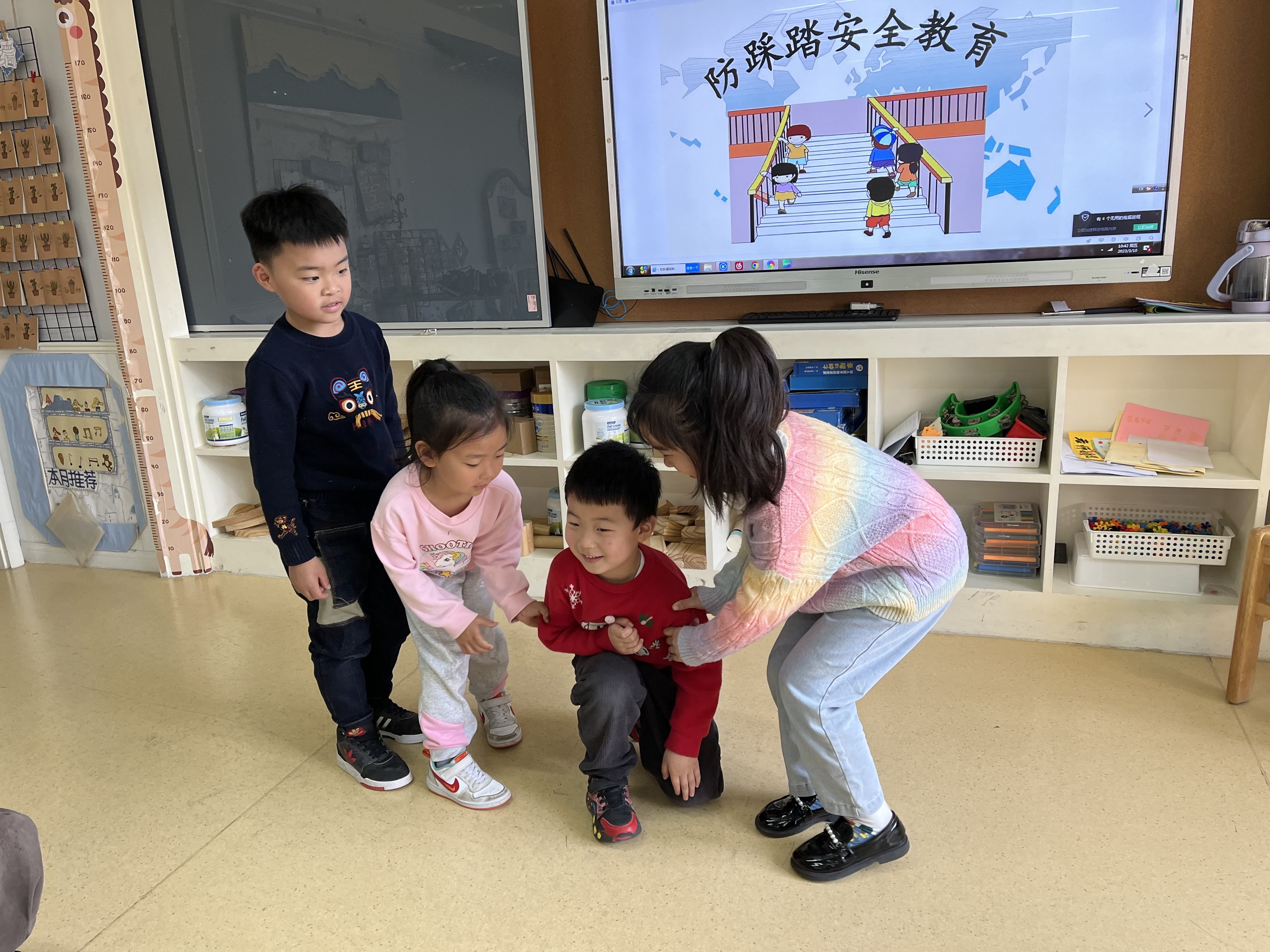 20230310防踩踏演练_html_m223fa002.jpg