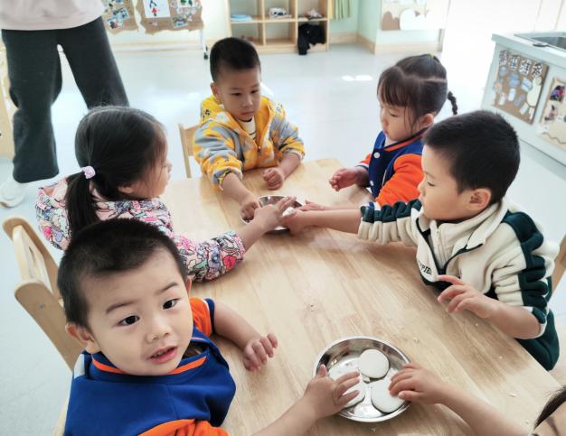 20231121【生活燕幼·园区动态】“遇见小雪，温暖迎冬”——舌尖上的节气之小雪_html_2ca559f0.jpg